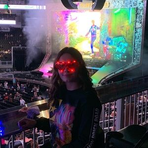 Meet your Posher, Andrea